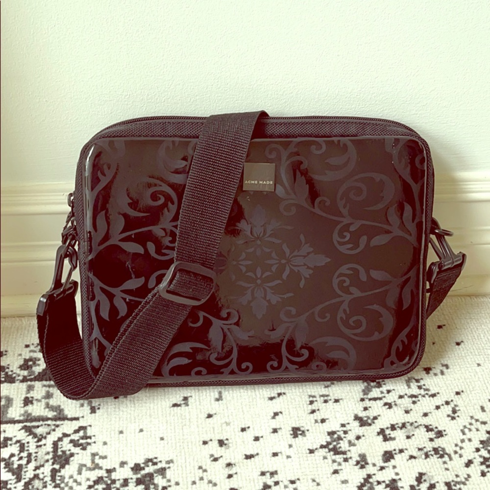 Acme made small laptop/iPad travel bag